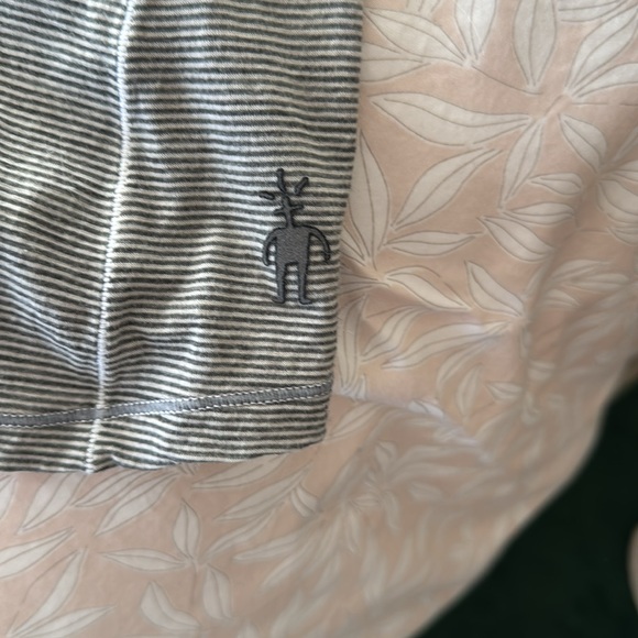 Women’s Top - Picture 4 of 6